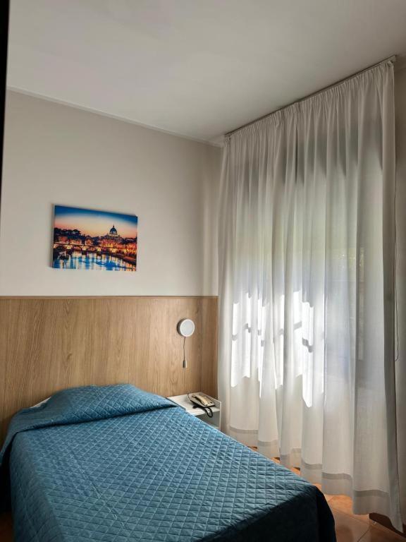 Oasi Santa Rosa Hotel Rome Bagian luar foto